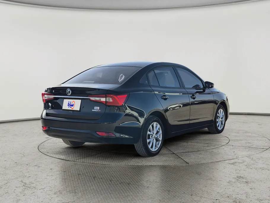 ام جي 5 STD 2025 