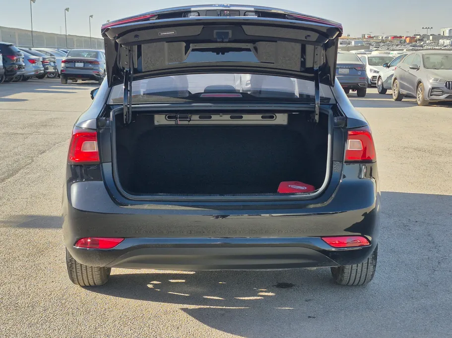 ام جي 5 STD 2025 