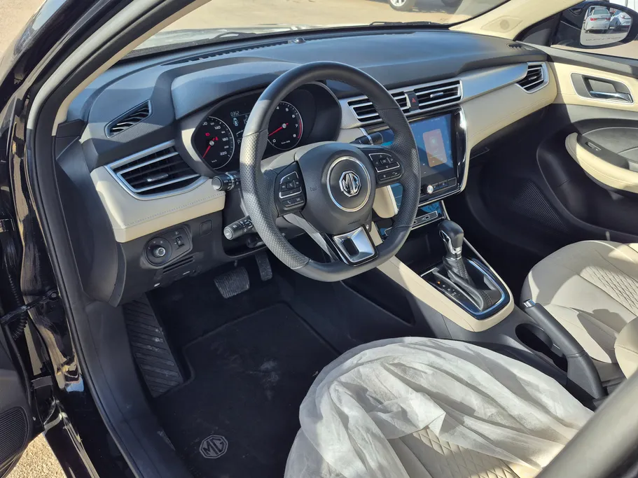 ام جي 5 STD 2025 