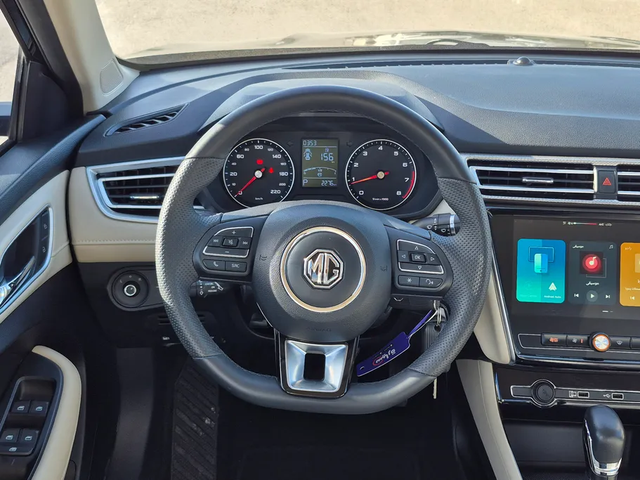 ام جي 5 STD 2025 