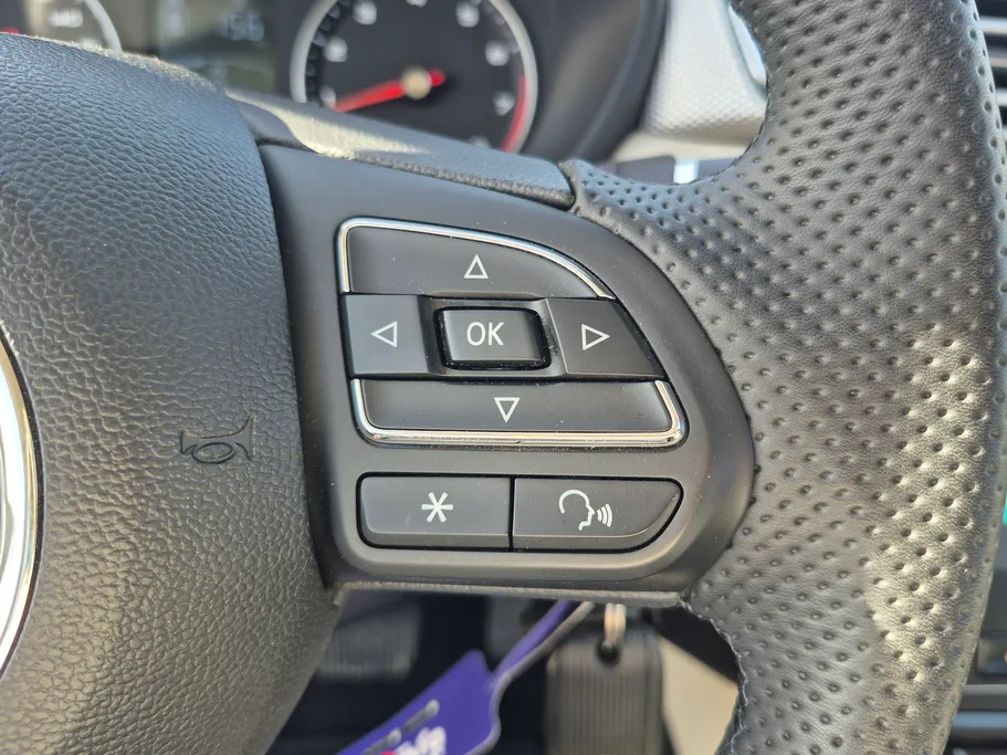 ام جي 5 STD 2025 