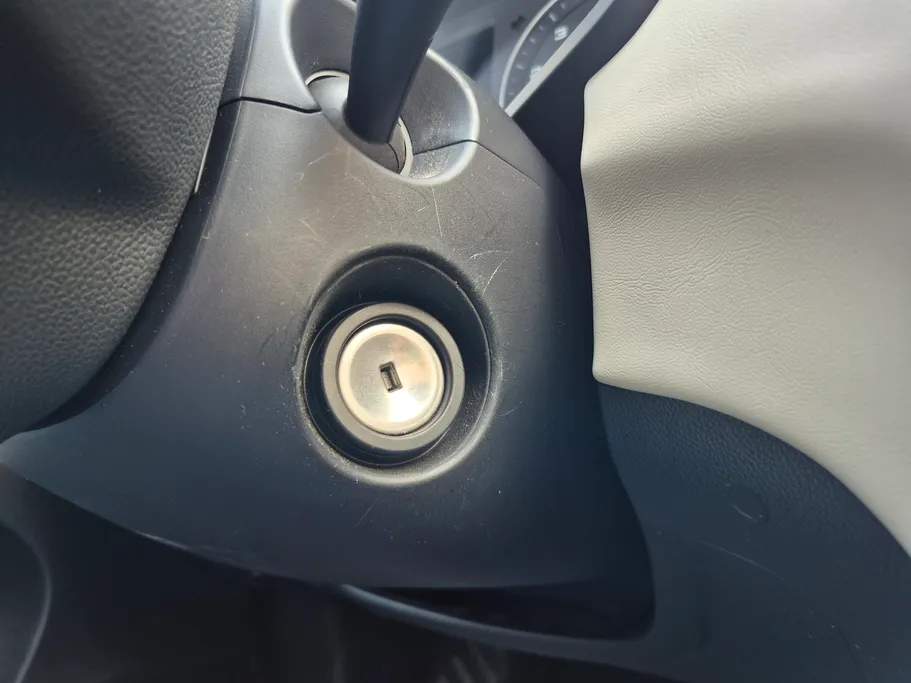 ام جي 5 STD 2025 