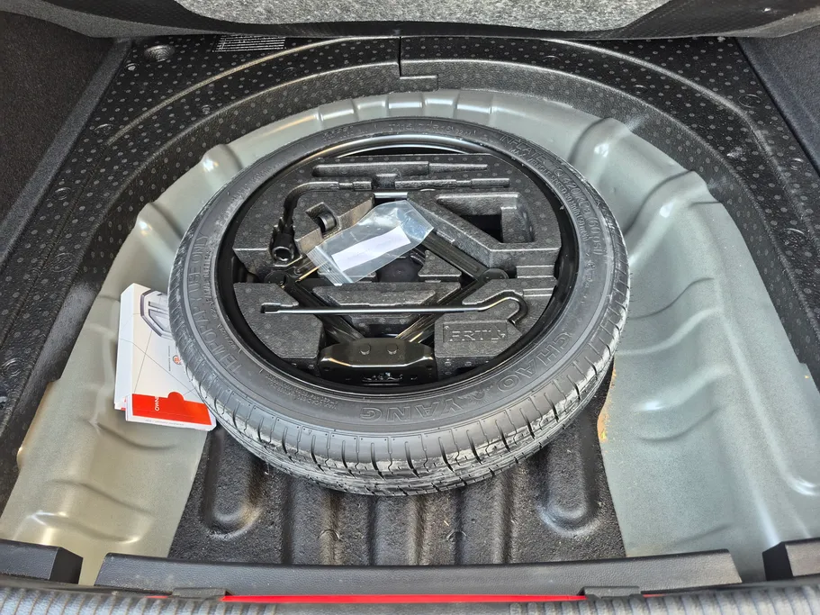 ام جي 5 STD 2025 