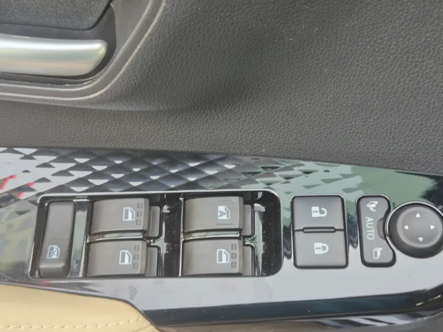 2024 Toyota Yaris  YX 