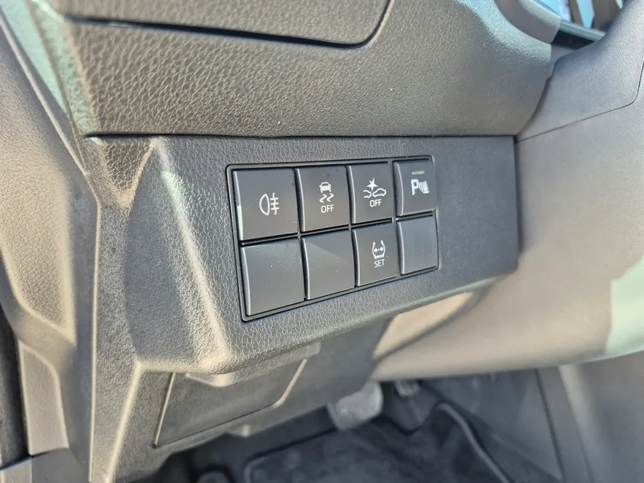 2024 Toyota Yaris  YX 