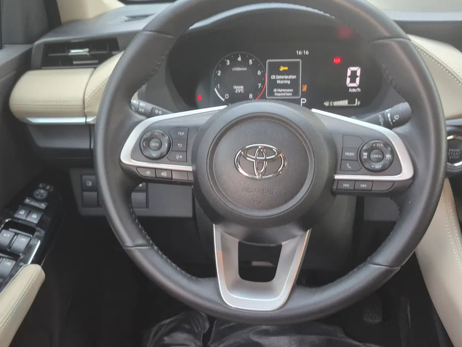 2024 Toyota Yaris  YX 