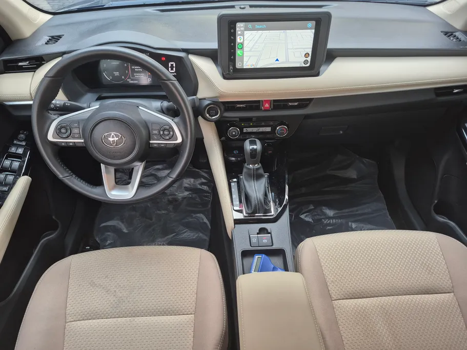 2024 Toyota Yaris  YX 