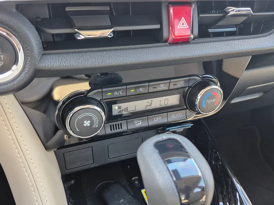 2024 Toyota Yaris  YX 