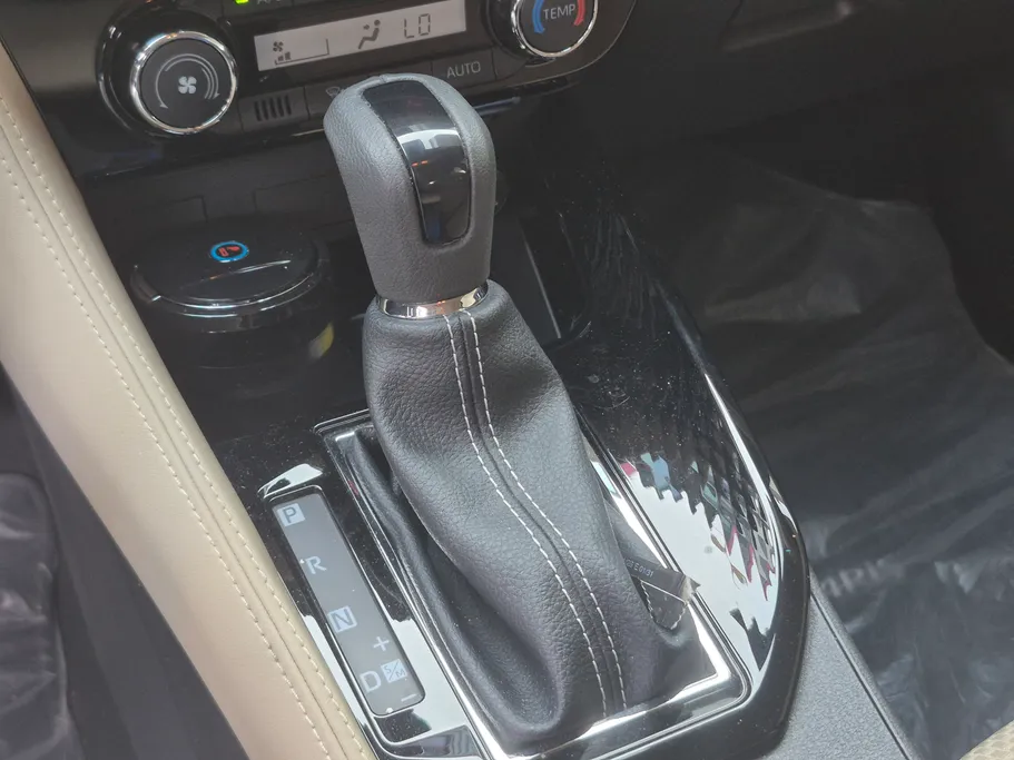 2024 Toyota Yaris  YX 