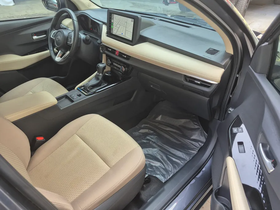 2024 Toyota Yaris  YX 