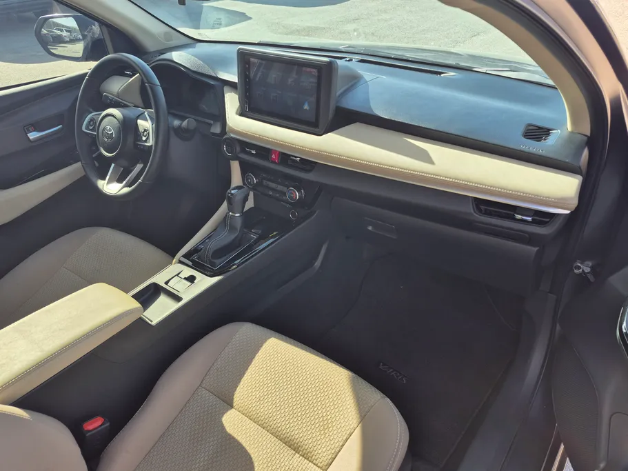 2024 Toyota Yaris  YX 