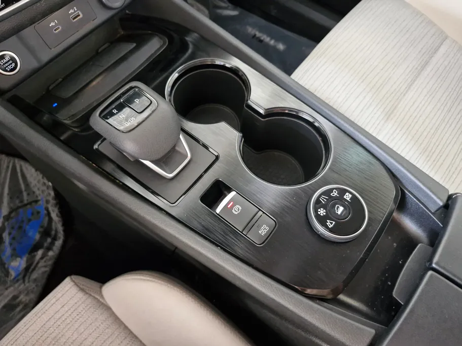 نيسان أكس تريل SV Plus 2024 