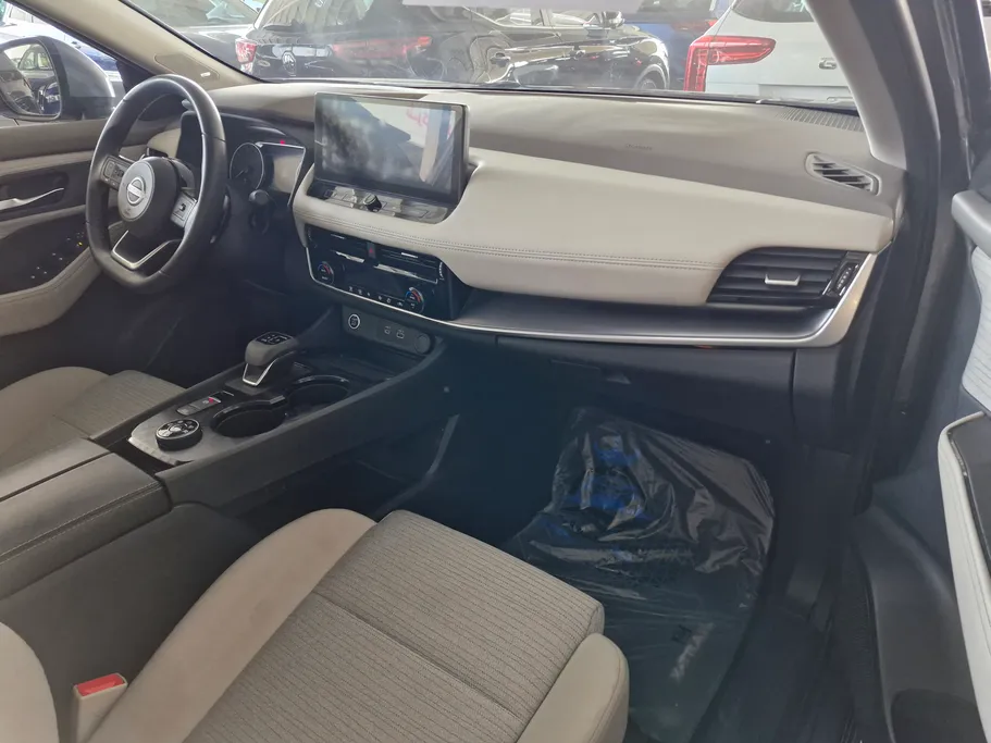 نيسان أكس تريل SV Plus 2024 