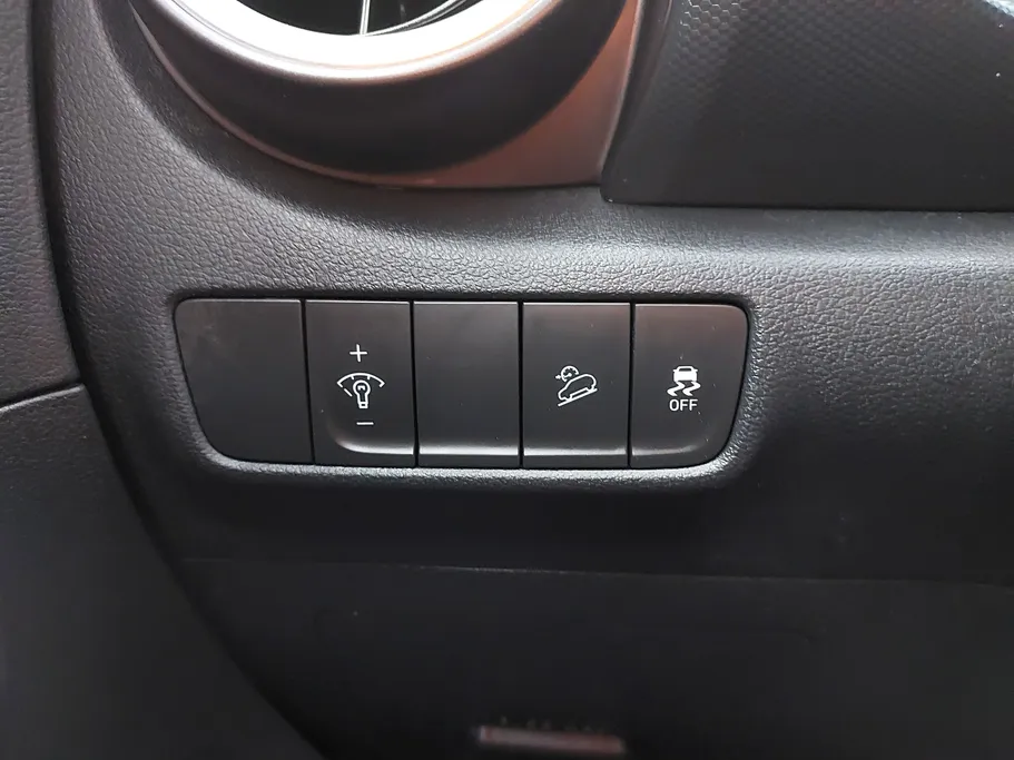 2022 Hyundai Kona SMART 