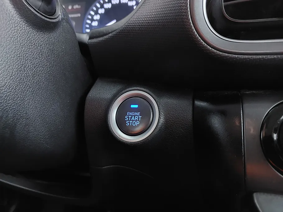 2022 Hyundai Kona SMART 