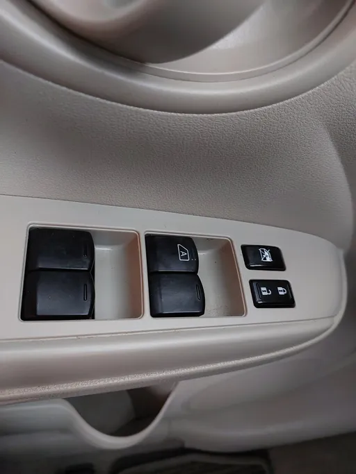 2023 Nissan Sunny SV Comfort 