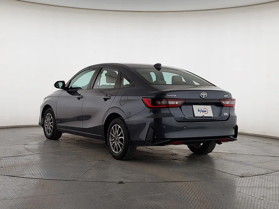 2023 Toyota Yaris  Y 