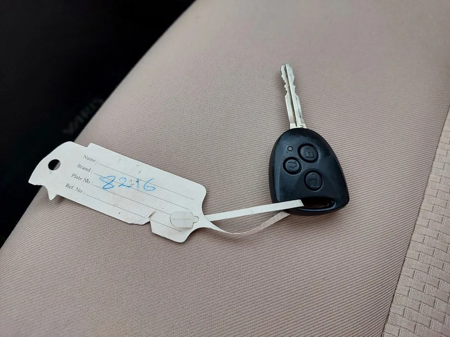 2023 Toyota Yaris  Y 