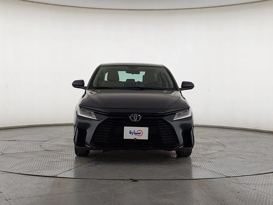 2023 Toyota Yaris  Y 