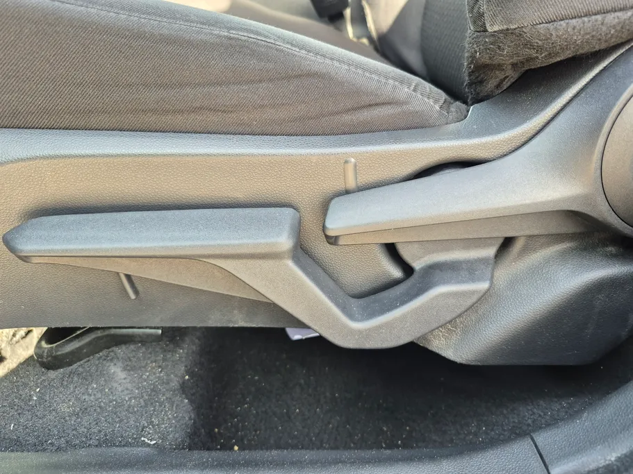 تويوتا يارس Y 2023 