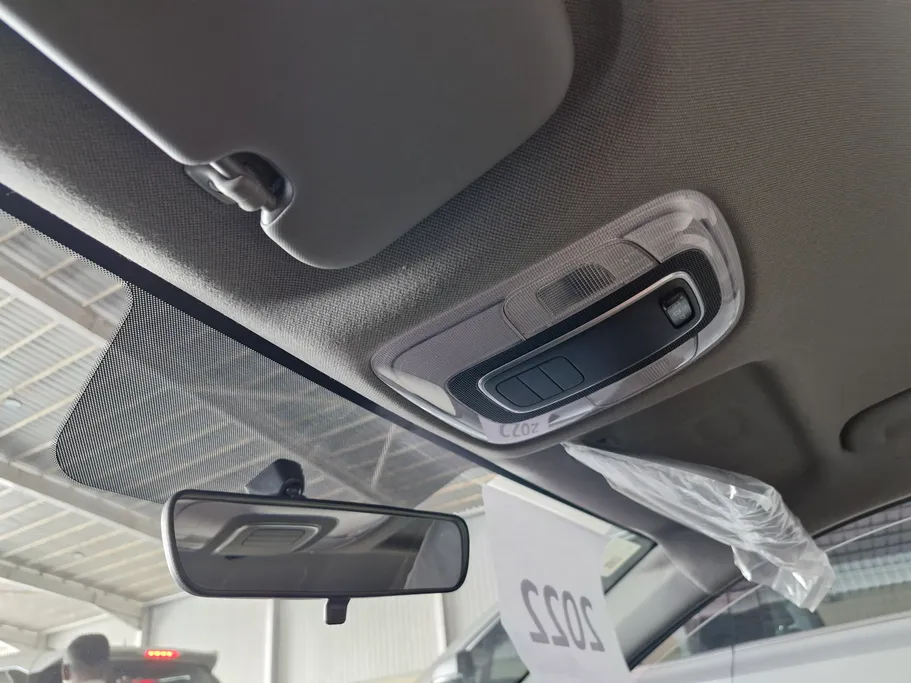 2022 Hyundai Elantra Smart 