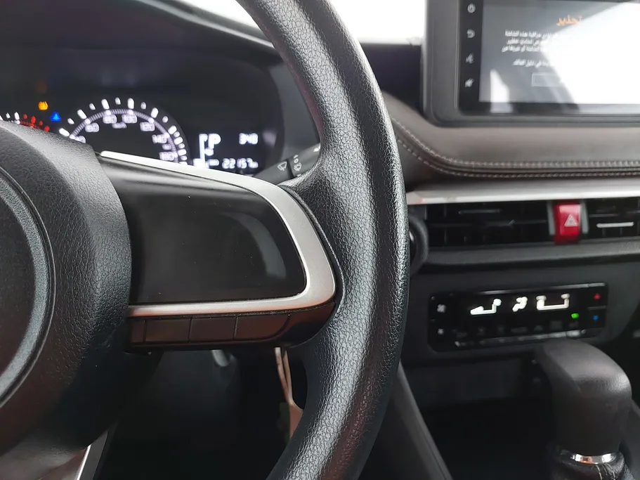 تويوتا يارس Y 2023 