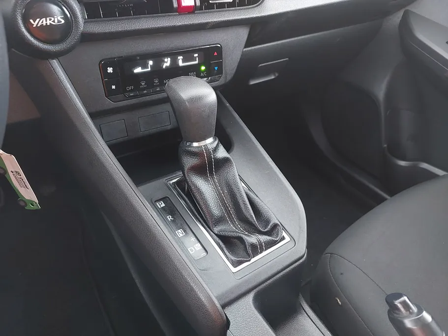 تويوتا يارس Y 2023 