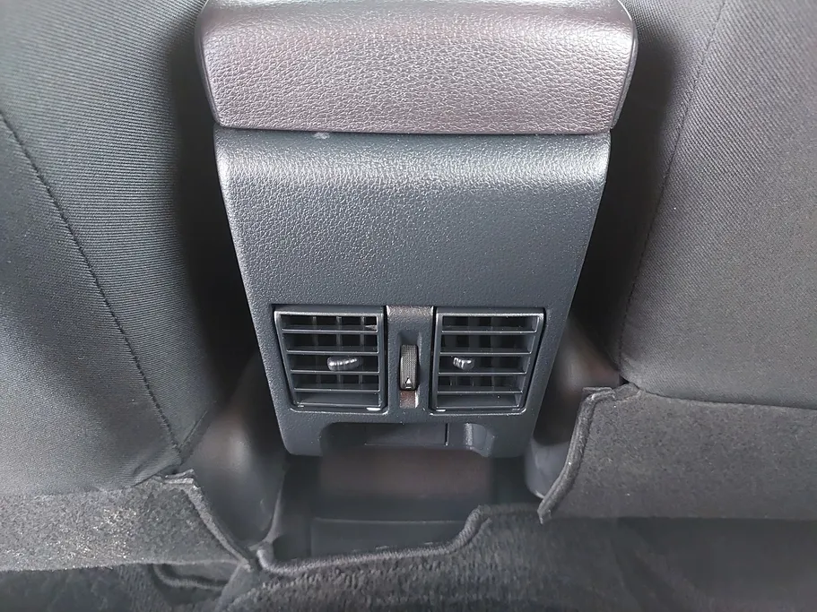 تويوتا يارس Y 2023 