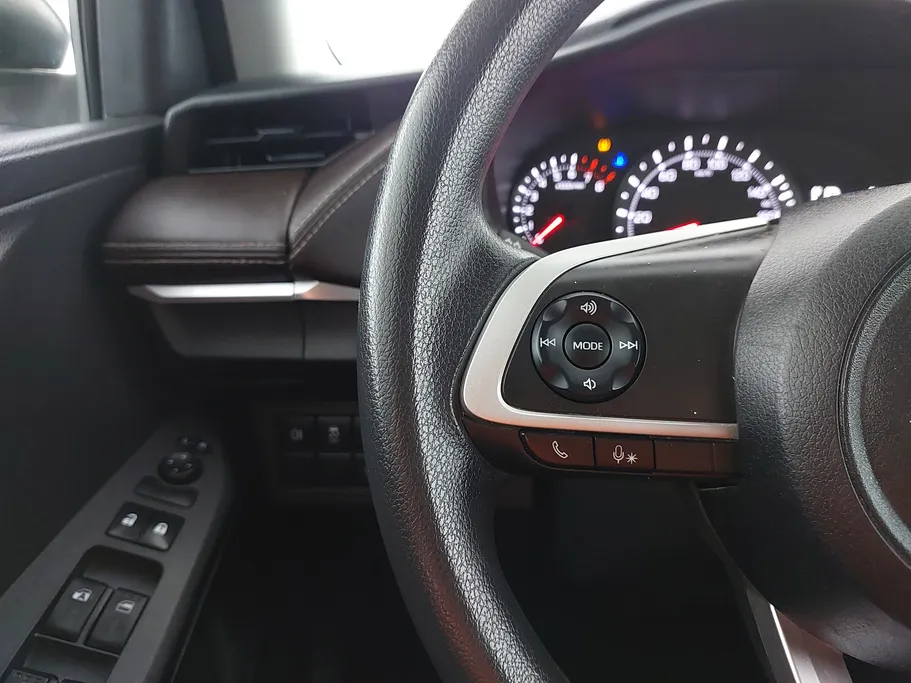 تويوتا يارس Y 2023 