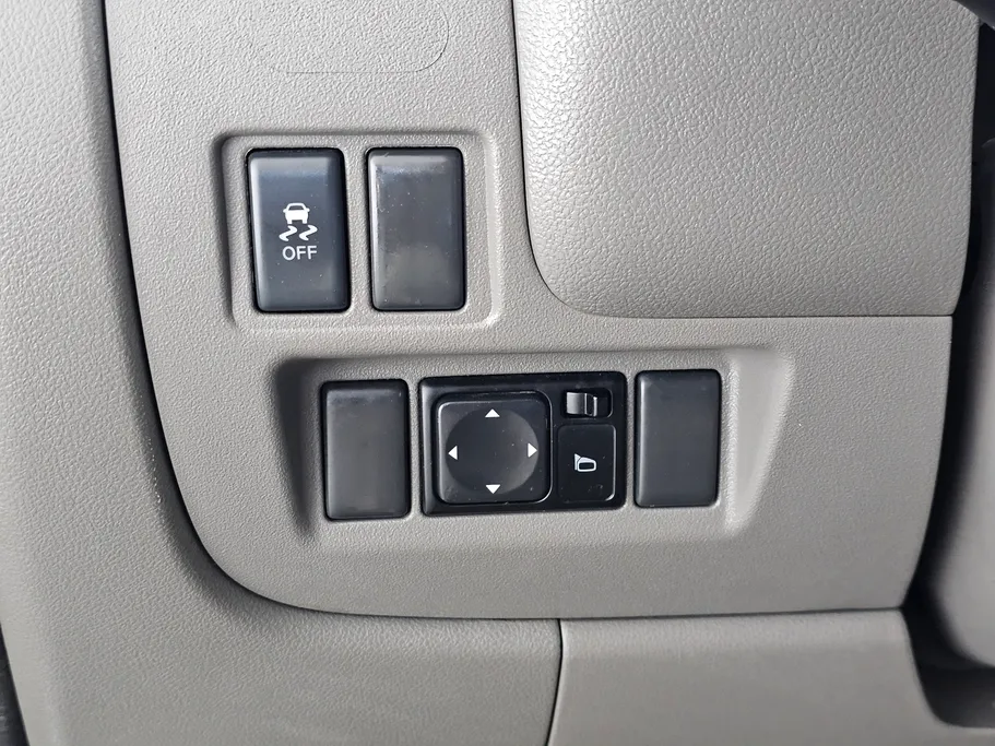 2023 Nissan Sunny SV Comfort 