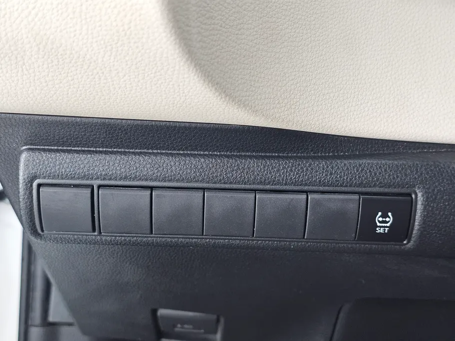 2023 Toyota Corolla XLI 