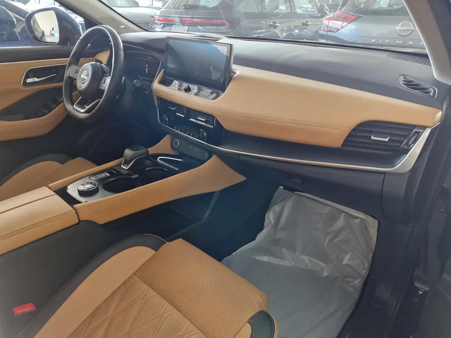 نيسان أكس تريل SL 2024 