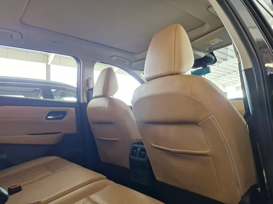 نيسان أكس تريل SL 2024 