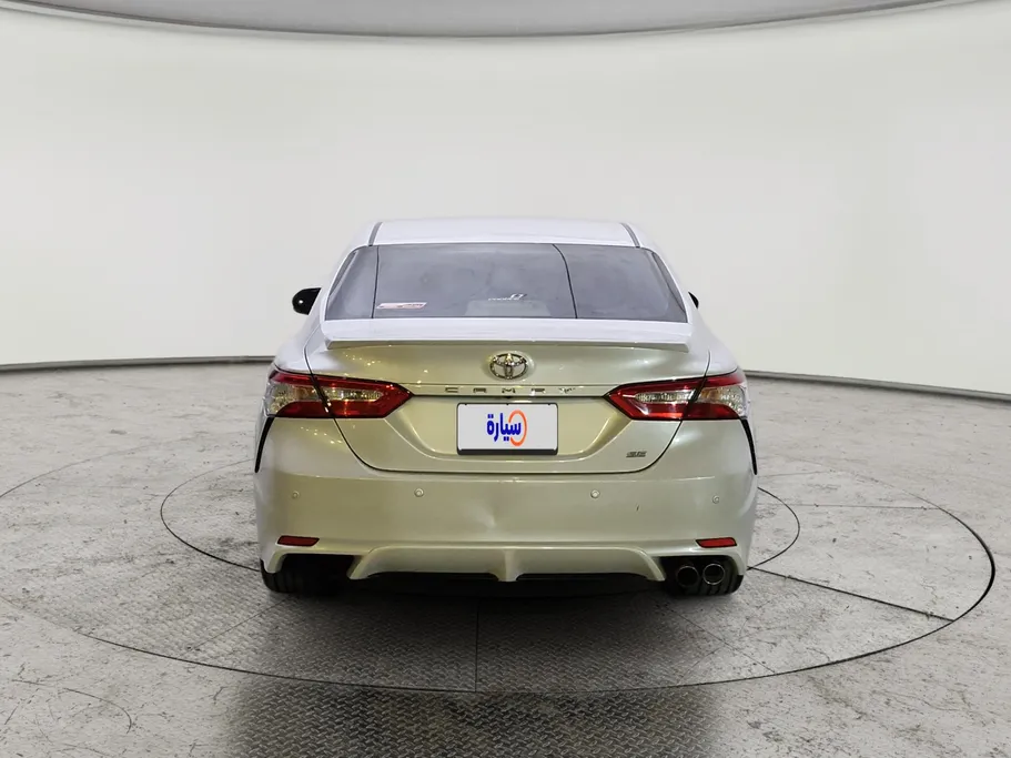 2020 Toyota Camry  SE 