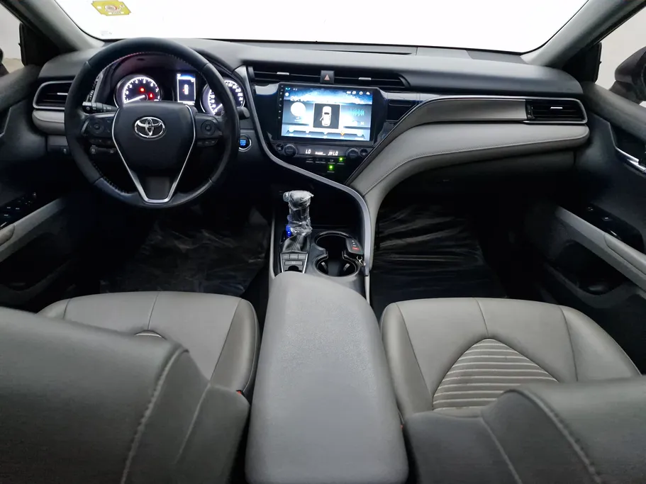 2020 Toyota Camry  SE 