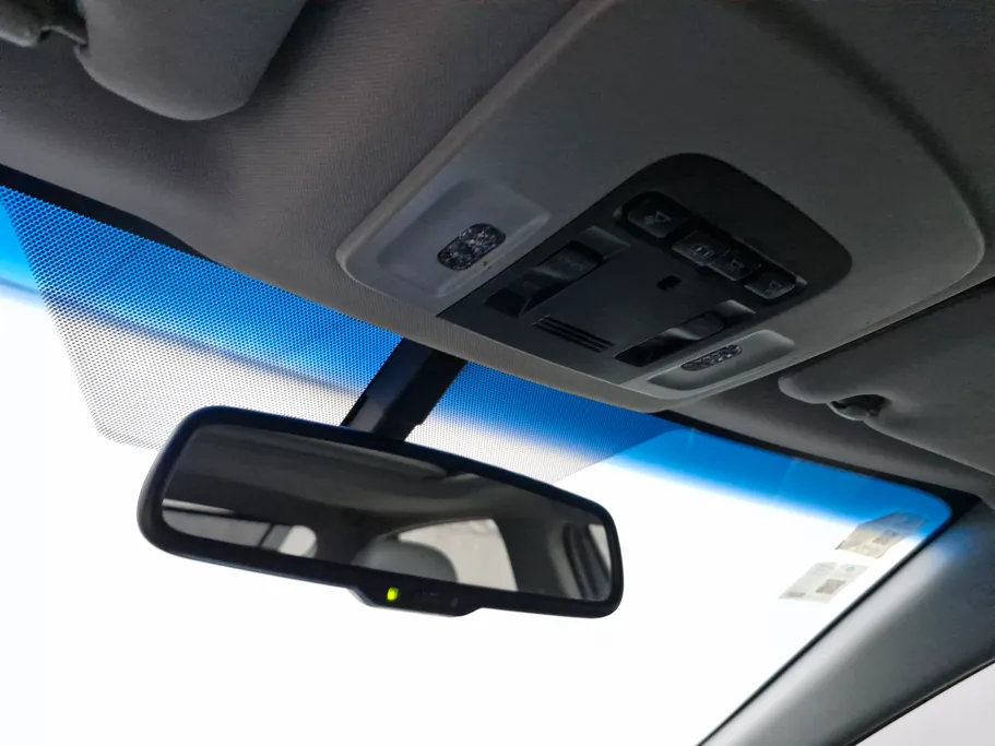 2020 Toyota Camry  SE 