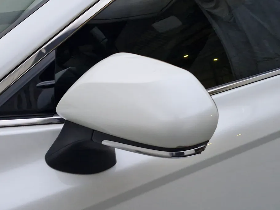 2020 Toyota Camry  SE 