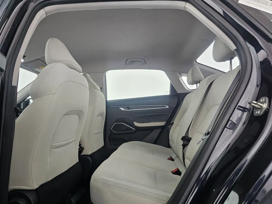 جيلي امجراند GS 2023 