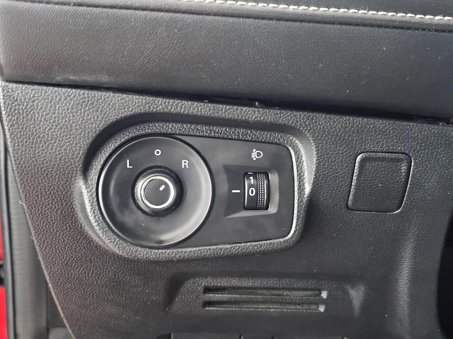 ام جي 5 COM 2022 