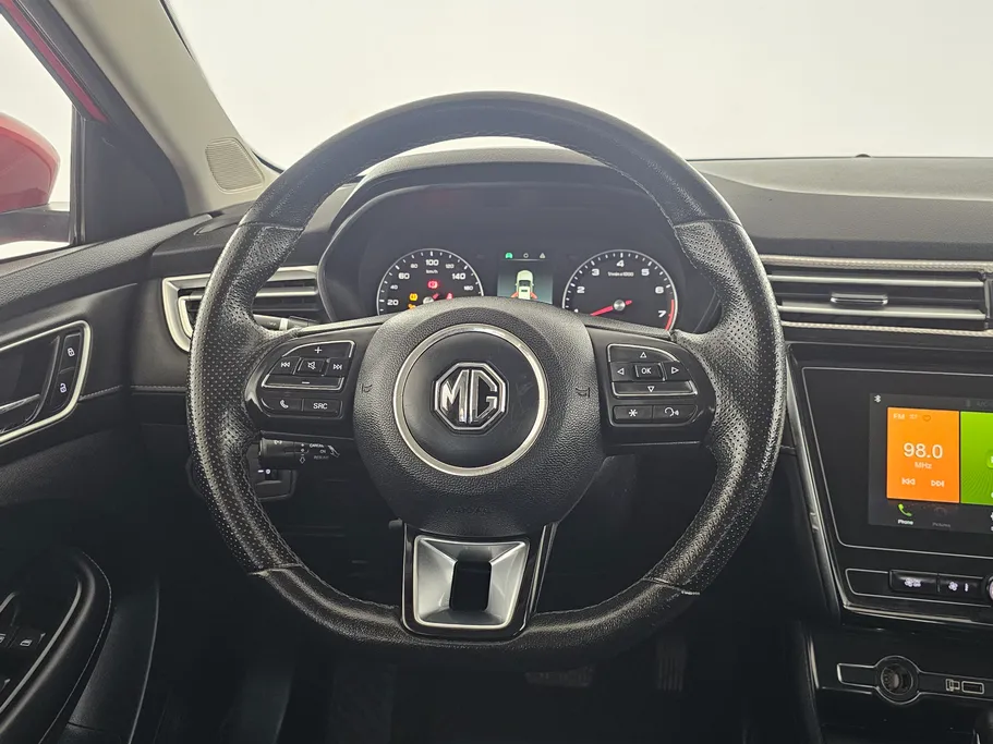 ام جي 5 COM 2022 