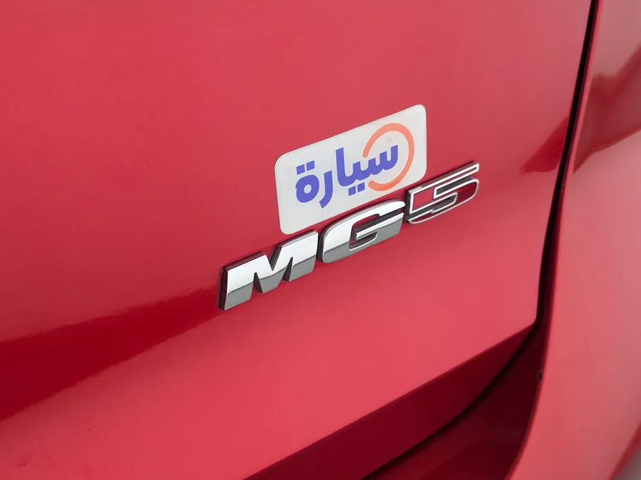 ام جي 5 COM 2022 