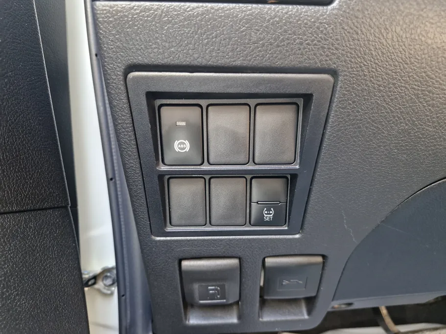 تويوتا فورتشنر GX 2022 