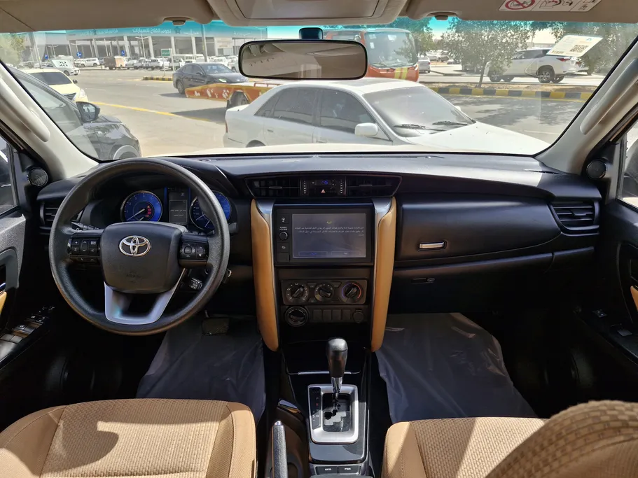 تويوتا فورتشنر GX 2022 