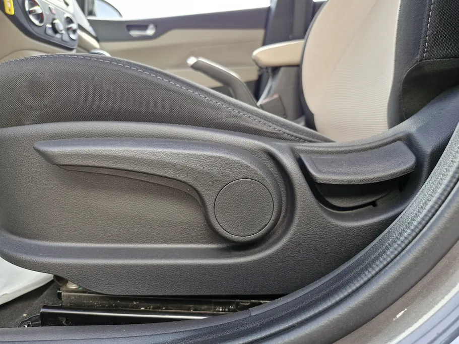 2023 Hyundai Accent Fleet 