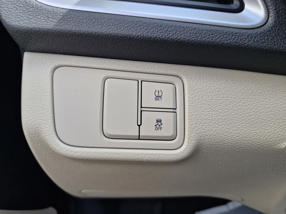 2023 Hyundai Accent Fleet 