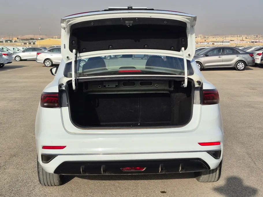 2023 Geely Emgrand GF 