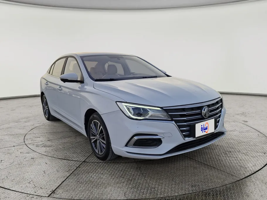 ام جي 5 LUX 2023 