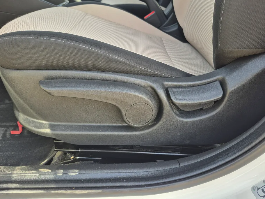 هيونداي اكسنت سمارت 2023 