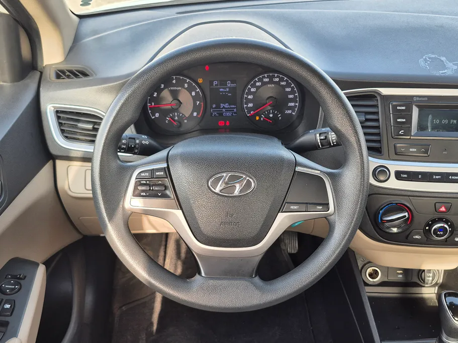 هيونداي اكسنت سمارت 2023 