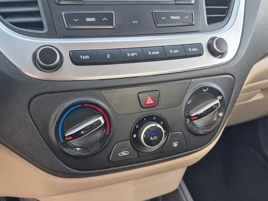 هيونداي اكسنت سمارت 2023 